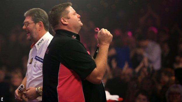 Scott Mitchell celebrates his BDO triumph