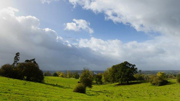 Welcombe Hills and Clopton Park Nature Reserve