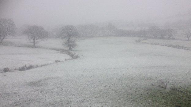 Snow at Llanuwchllyn, Gwynedd