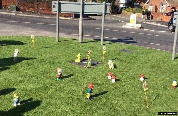 Gnomes on roundabout