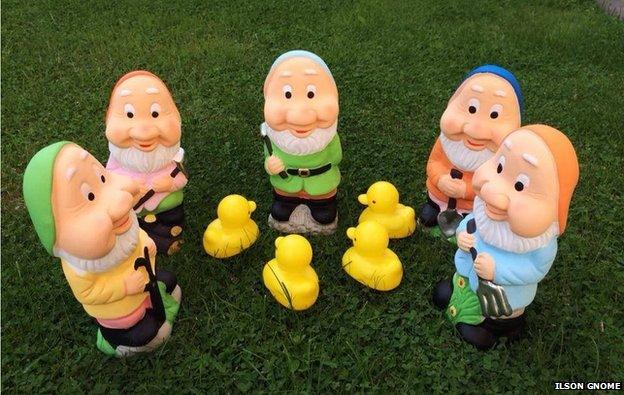 Gnomes on roundabout