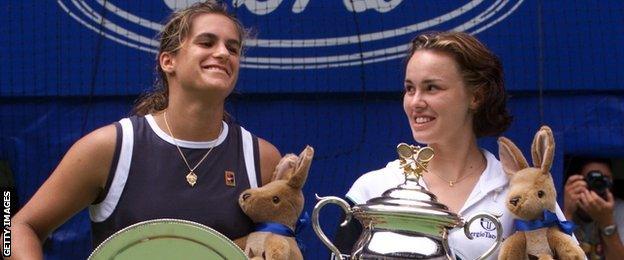 Amelie Mauresmo and Martina Hingis at the trophy presentation of the 1999 Australian Open