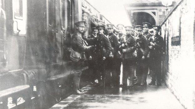 WWI soldiers at Peterborough railway station