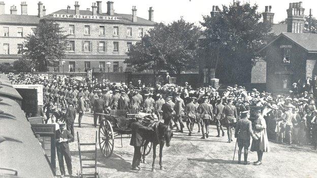 WWI Hunts Cyclists Battalion leaving Peterborough