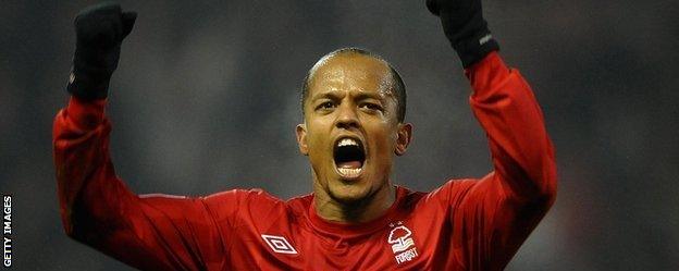 Robert Earnshaw