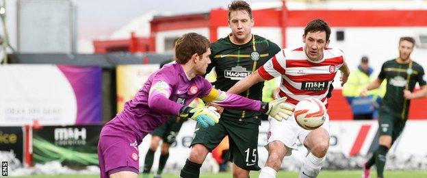 Hamilton Academical and Celtic players