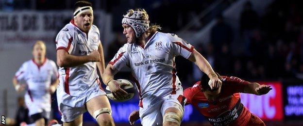 Ulster double try-scorer Mike McComish attempts to outpace Nicholas Sanchez at the Stade Felix Mayol