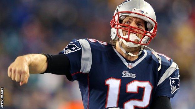 Tom Brady three four touchdowns in the win over Indianapolis