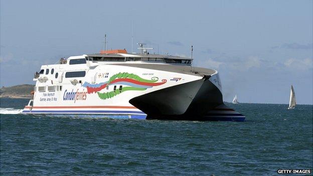 Condor Rapide heading towards St Malo