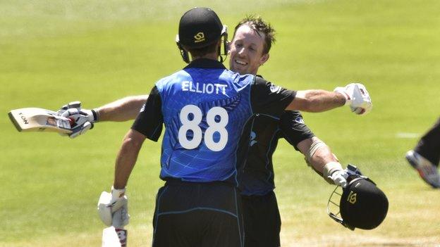 Grant Elliott and Luke Ronchi