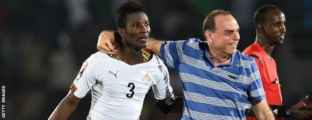 Asamoah Gyan and Avram Grant