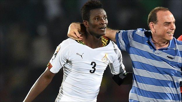 Asamoah Gyan and Avram Grant