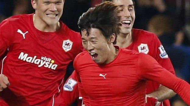 Cardiff celebrate against Man Utd