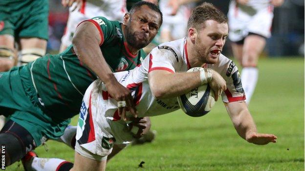 Darren Caves scores for Ulster against Leinster