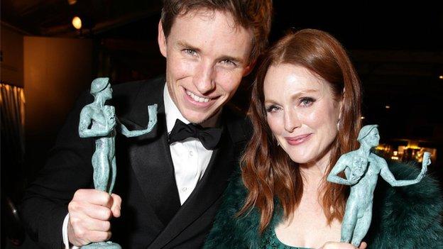 Eddie Redmayne and Julianne Moore