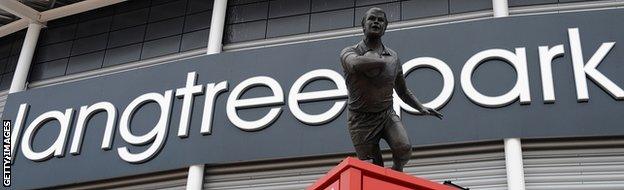 Keiron Cunningham statue