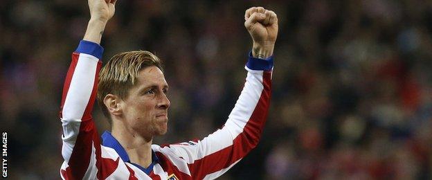 Fernando Torres celebrates