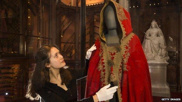 Napoleon's red cloak