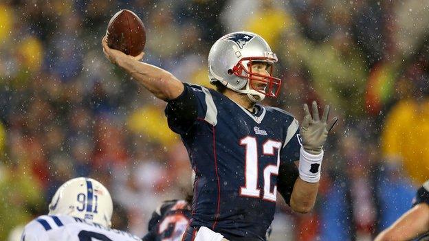 Tom Brady throwing the ball