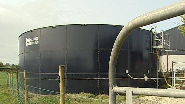 Slurry tank