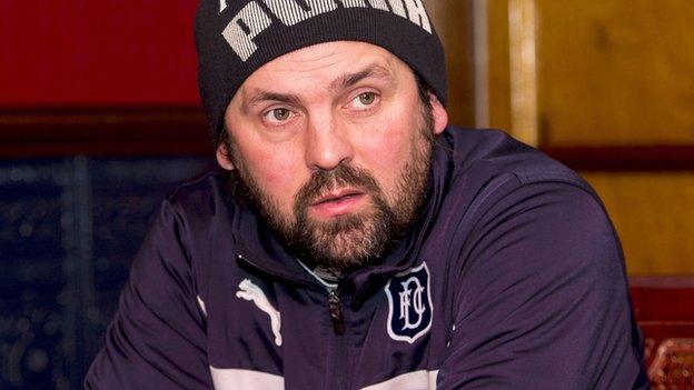 Dundee manager Paul Hartley