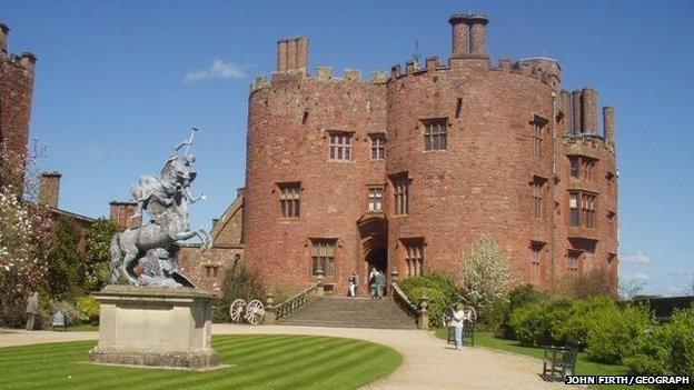 Powis Castle, Powys