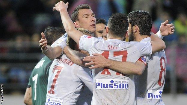 Atletico Madrid celebrate a Mario Mandzukic goal
