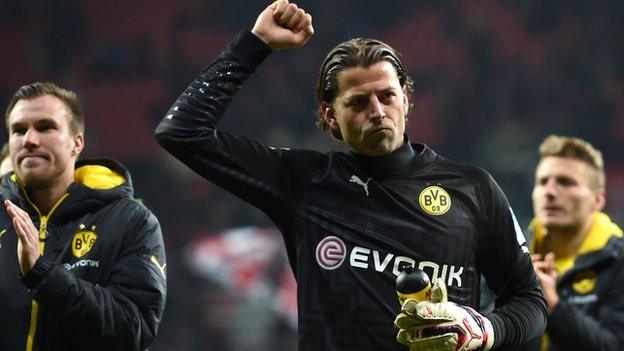 Borussia Dortmund goalkeeper Roman Weidenfeller