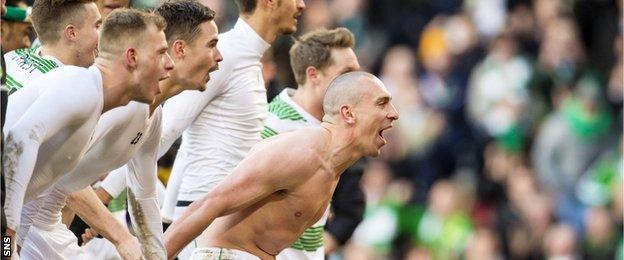 Celtic players celebrate