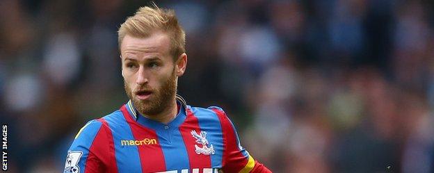 Crystal Palace midfielder Barry Bannan