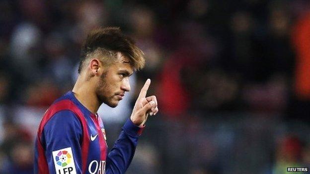 Barcelona"s Neymar celebrates his goal against Villarreal during their Spanish first division soccer match at Nou Camp stadium in Barcelona February 1, 2015