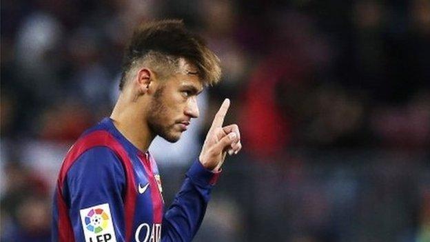 Barcelona"s Neymar celebrates his goal against Villarreal during their Spanish first division soccer match at Nou Camp stadium in Barcelona February 1, 2015