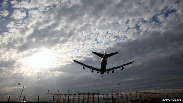 A plane comes into land at Heathrow Airport on March 16, 2007 in London