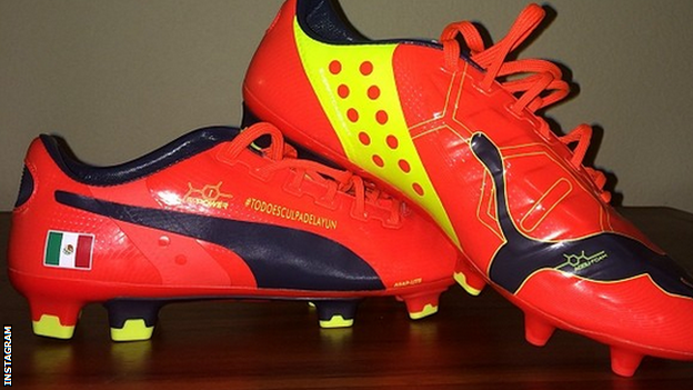 Miguel Layun's football boots