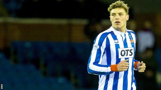 Robbie Muirhead playing for Kilmarnock