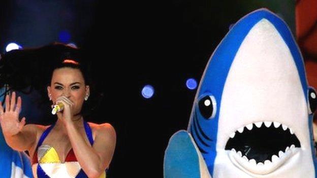 Katy Perry and her fishy backing dancers - #leftshark's odd moves captivated Twitter.