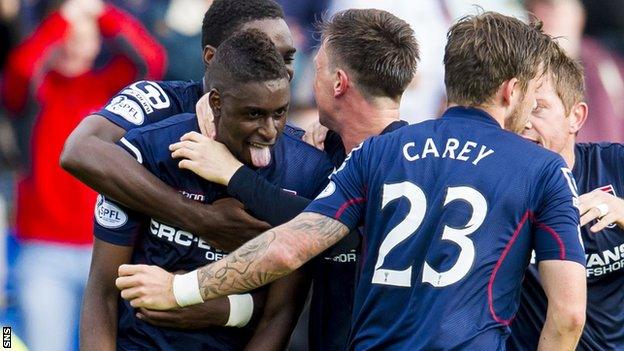 Darren Maatsen (left) celebrates scoring against Dundee