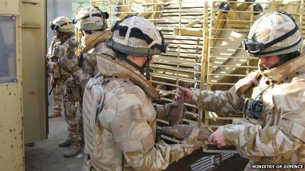 Soldiers from the 1 Yorks Battlegroup during a operation in 2007