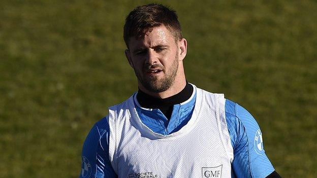 Rory Kockott in training with France