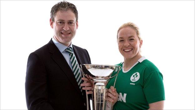 Ireland coach Tom Tierney with captain Niamh Briggs