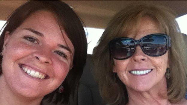 Kayla Mueller with her mother