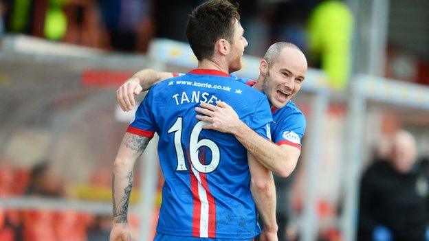 Inverness CT's Greg Tansey (left) celebrates his goal with team-mate David Raven.