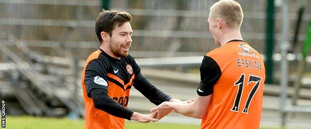 Ryan Dow celebrates with fellow goal-scorer Chris Erskine