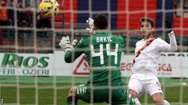 Adem Ljajic puts Roma 1-0 ahead in the 38th minute