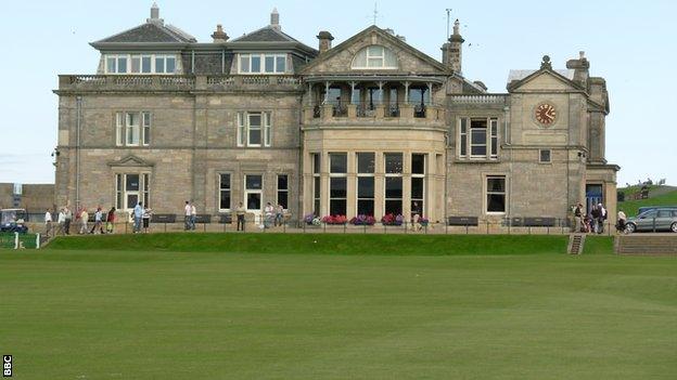 Royal and Ancient club house, St Andrews golf course