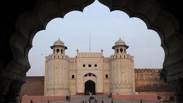 Pakistani tourists visit the Lahore Fort in Lahore on February 13, 2010.