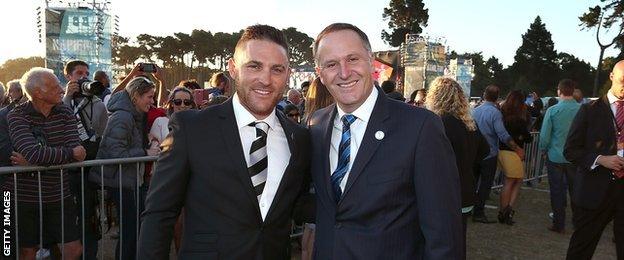 New Zealand captain Brendon McCullum with prime minster John Key