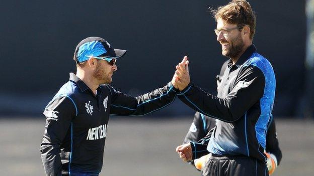 Brendon McCullum and Daniel Vettori celebrate a wicket