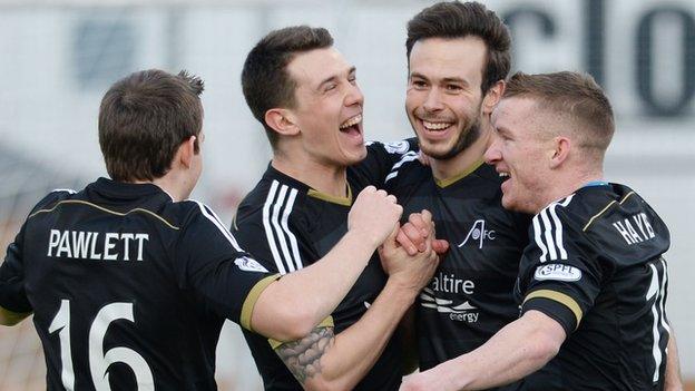 Andrew Considine (third left) scored for Aberdeen