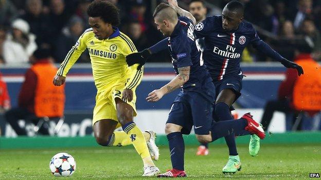 Willian of Chelsea with Marco Verratti and Blaise Matuidi of Paris St Germain